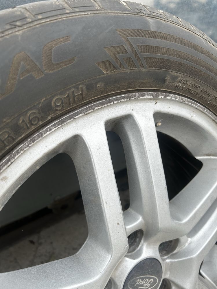 Джанти с гуми за Ford 16 цола