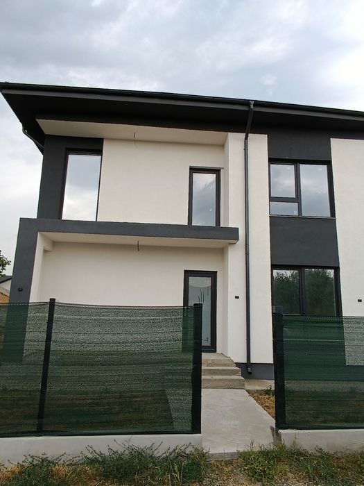 Vila Superba in Corbeanca -Vând / Schimb cu Teren la Munte