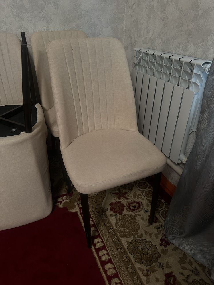 Стулья 12шт келісім бар
