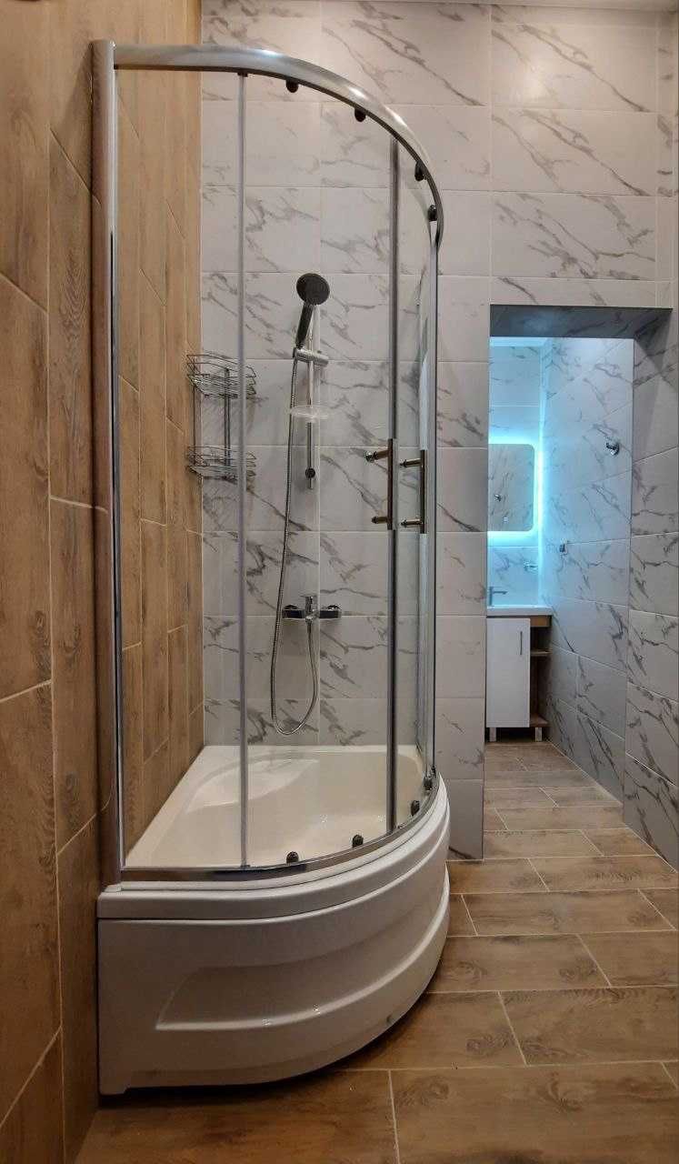 душевые кабины мини SPA - стеклянные перегородки раздвижные двери
