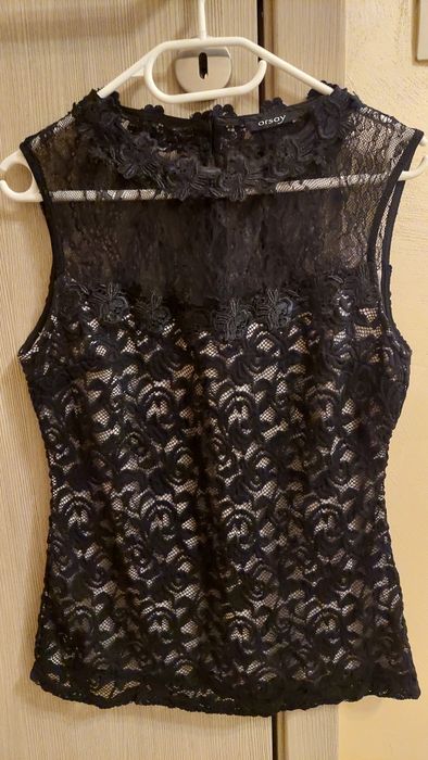 Продавам елегантна дамска блуза, размер 42