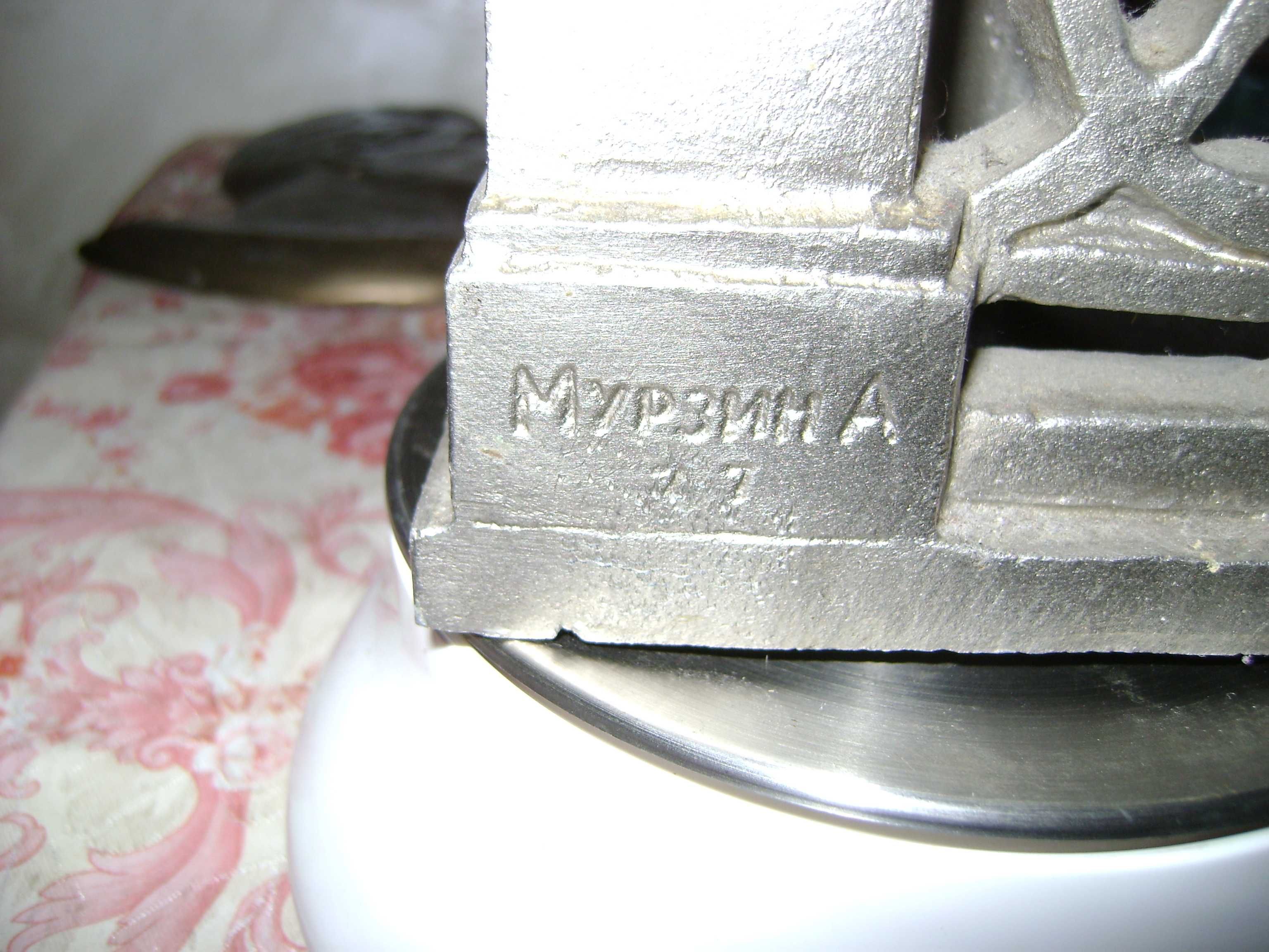 Метална склуптора пластика  от соца Ленин