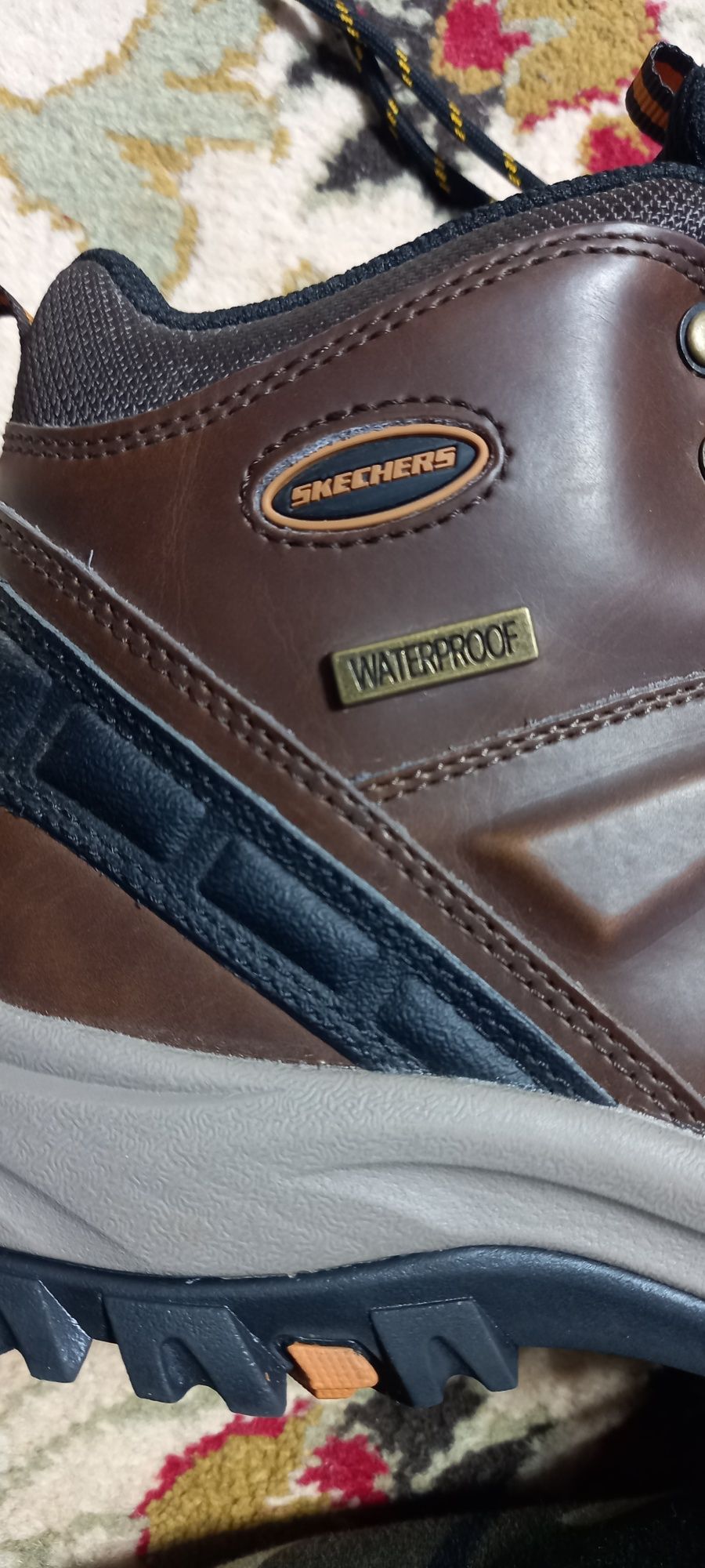 Ghete barbati Skechers.