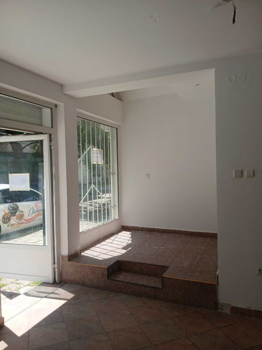 Продава се Магазин в Пловдив, Южен - 58 кв.м за 1225 €/кв.м - Снимка #3