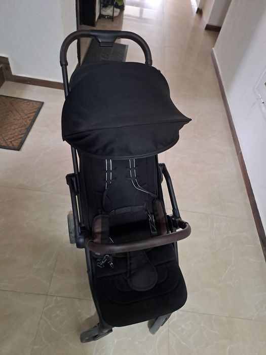 Детска количка – лека, сгъваема и удобна (като нова!)