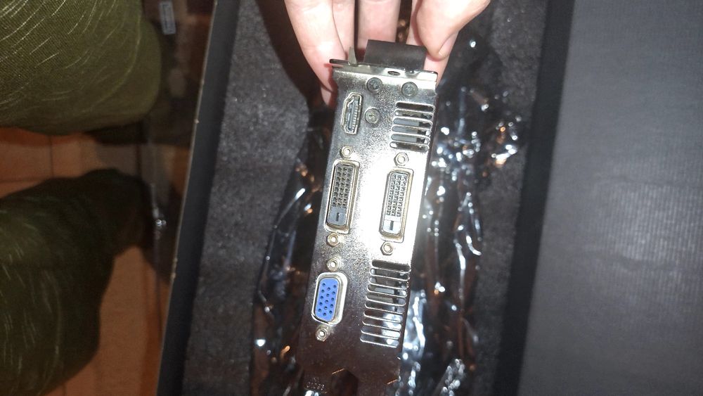 ASUS GTX 650 Ti 1GB – отлично състояние, готова за монтаж