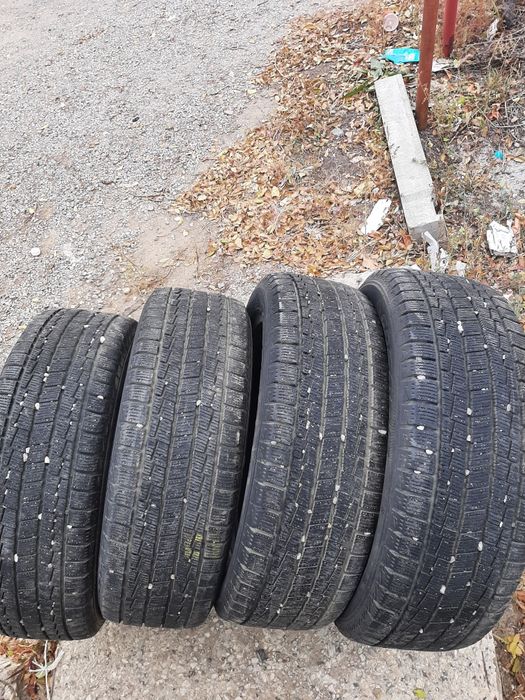 Продам шины 235/60/18 Китай