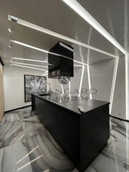 Продава се Тристаен апартамент в Пловдив, Кършияка - 130 кв.м за 1962 €/кв.м - Снимка #5