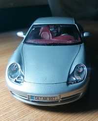Machete 1:18 Porsche 911 Carrera (1997) -Bburago