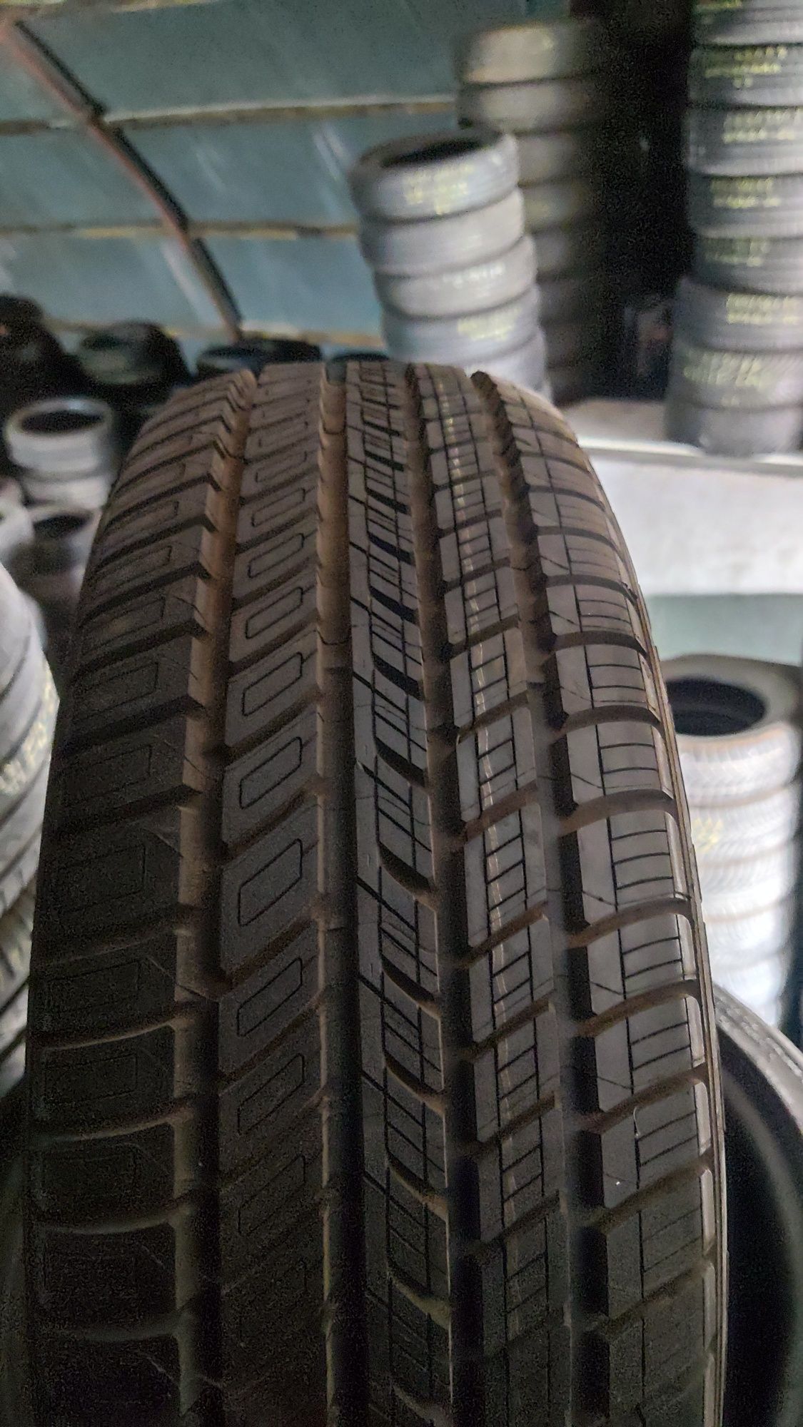 1бр чисто нова гума 195/70/14 Michelin
Energy
Гумата е чисто нова с ет