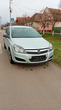 Vand Opel Astra 1.4 benzina an 2009