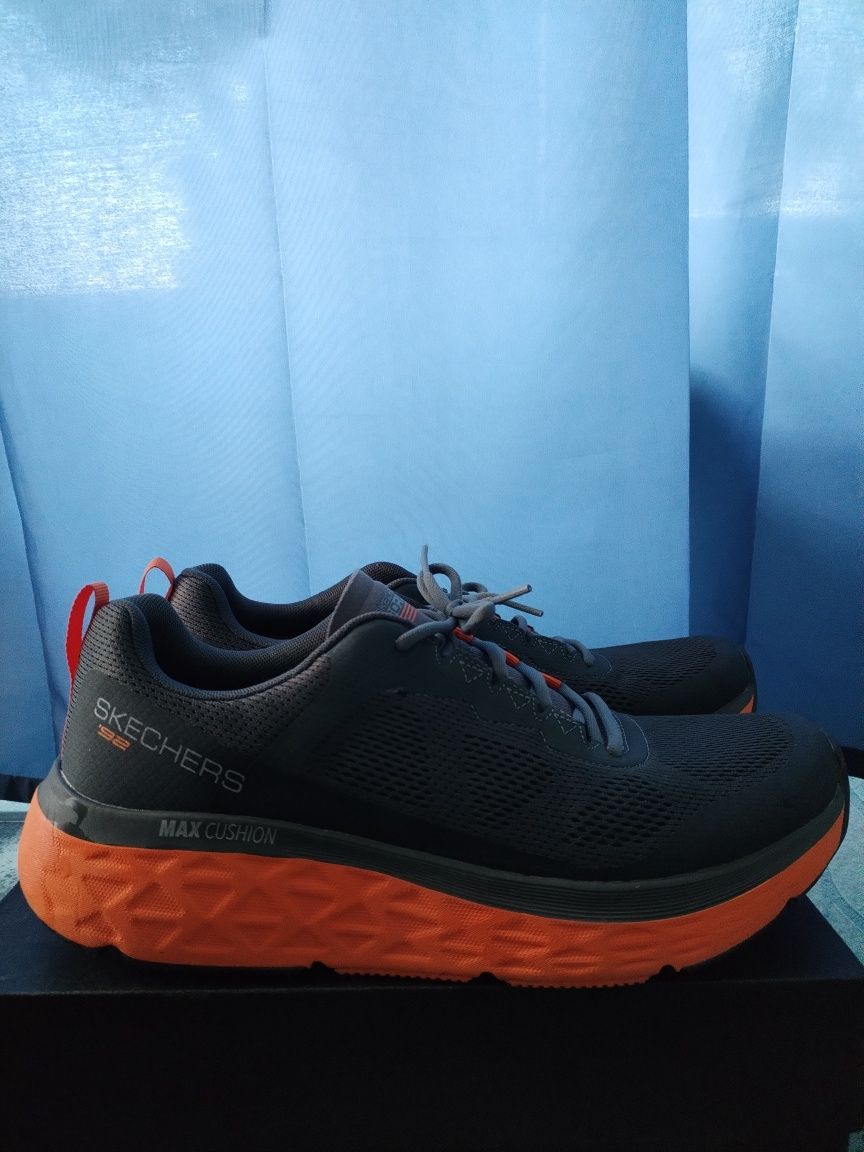 Skechers Max Cushioning Delta 45 номер