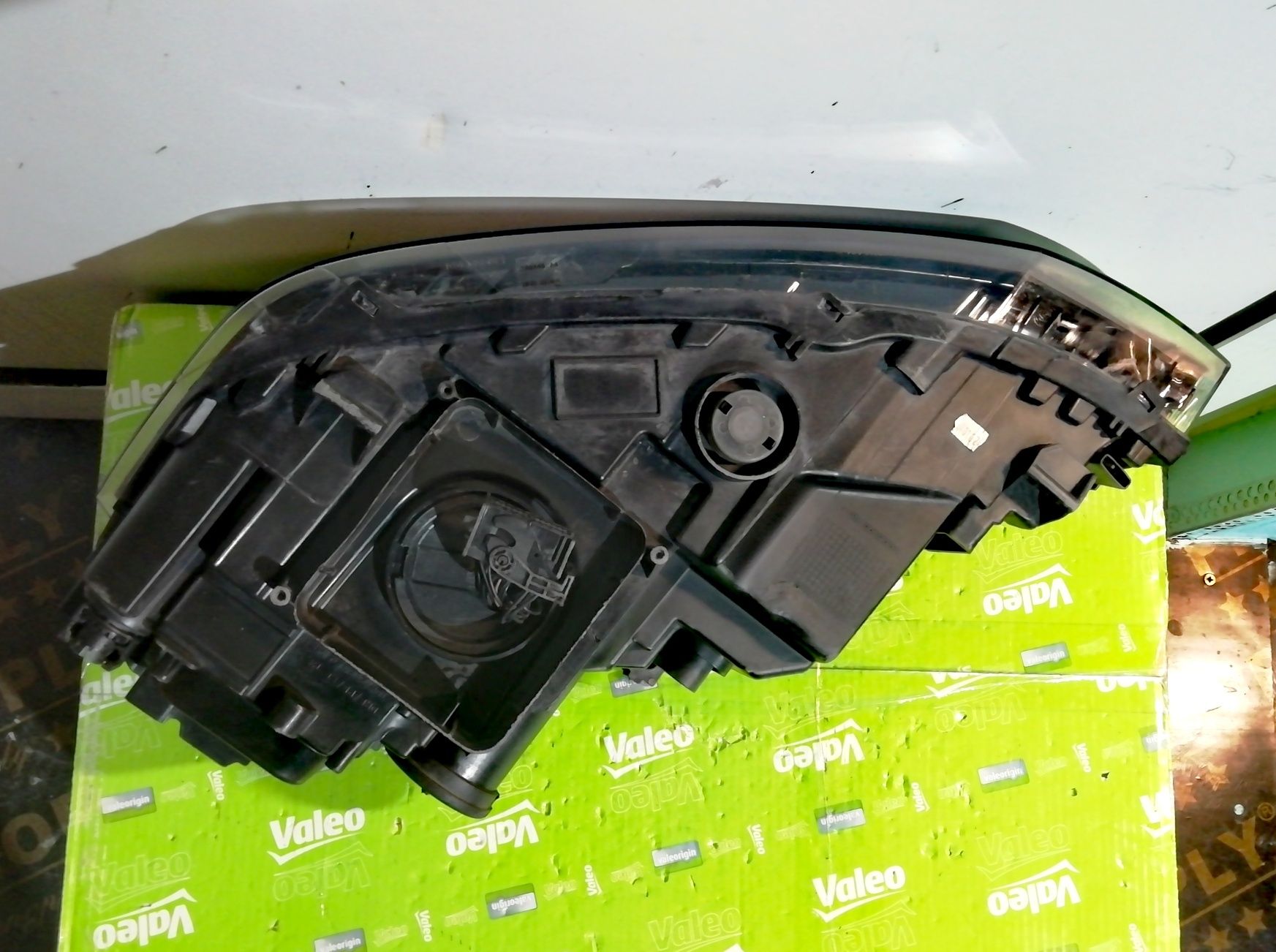 Фар фарове за Фолксваген Поло 2Г / VW Polo 2G GTI FULL LED.