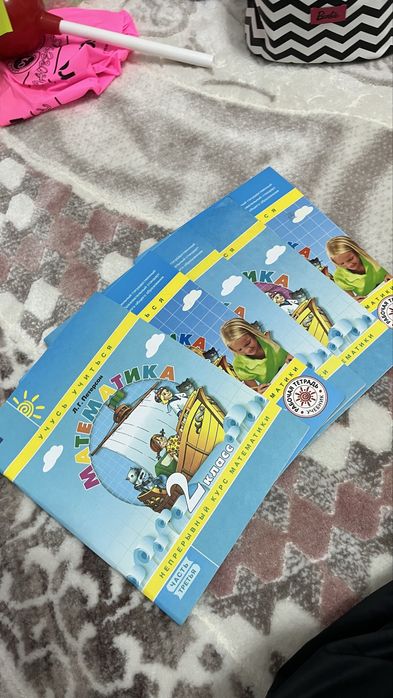 Рабочая тетрадь, книги 2класс, математика, английский. Каждая по 500тг