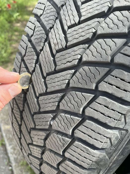 Зимни гуми 235/65/18 MICHELIN