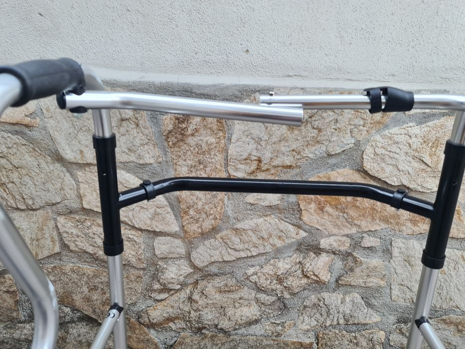 Проходилка за трудно подвижни хора