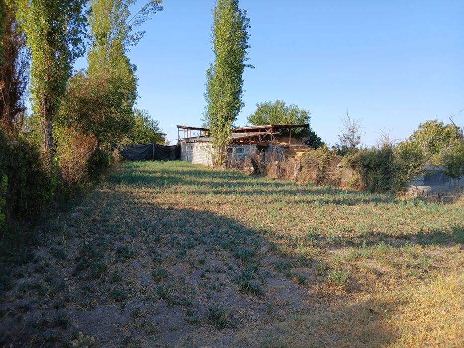 Срочно продается участок с домом, 10 соток