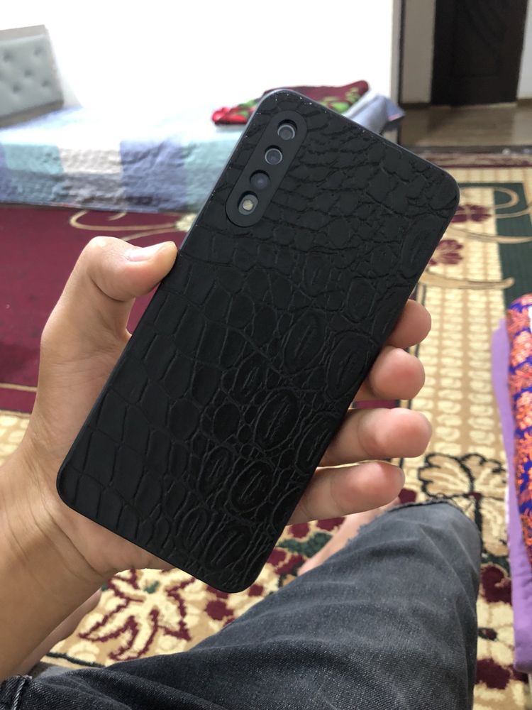 Samsung A50 4/64GB sotiladi obmen bor