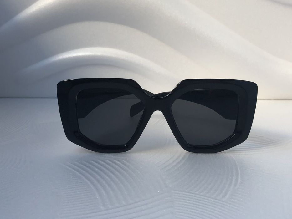 Модерни дамски слънчеви очила