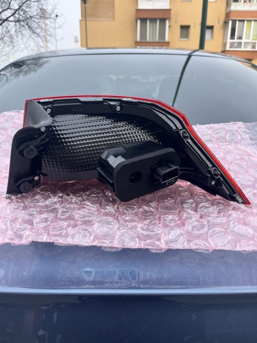 Stop stanga spate Volkswagen Passat