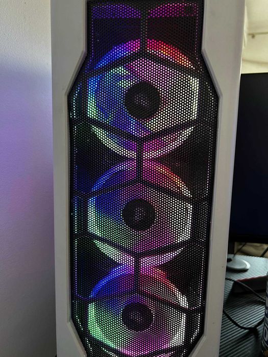 Sistem PC High-End – Ryzen 9 7950X + RTX 3090 + 128 GB RAM + SSD 2TB