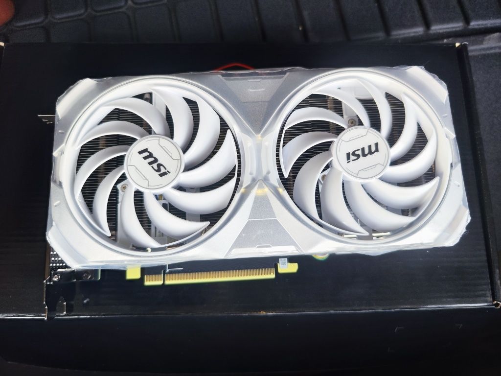 Placa Video RTX 4070 Ti Super 16GB White Sigiliu MSI Ventus