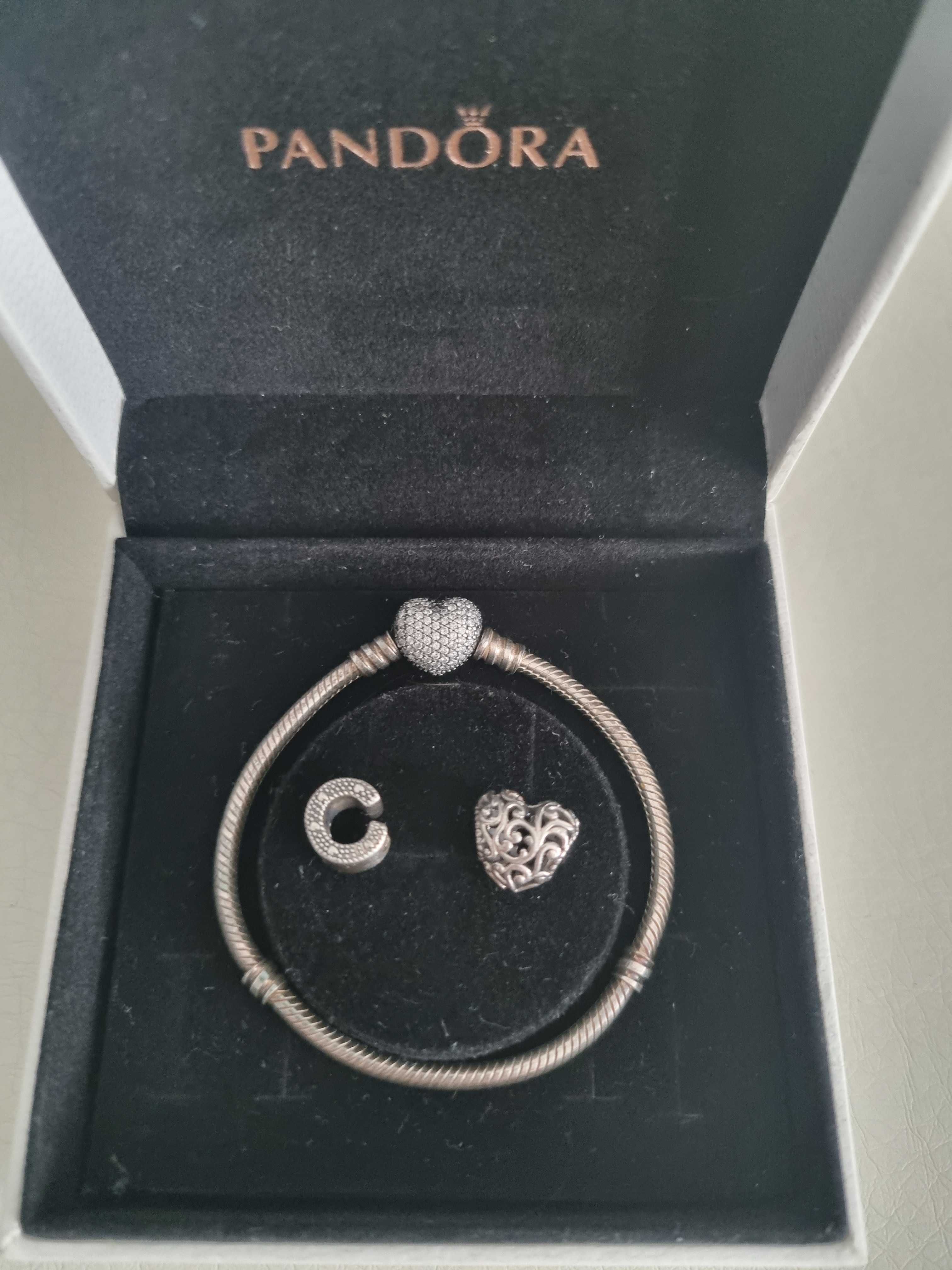 Pandora - 2 charm-uri