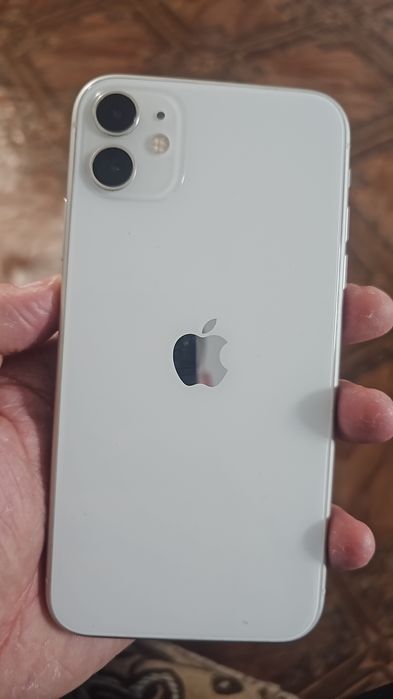 Продам iphone 11