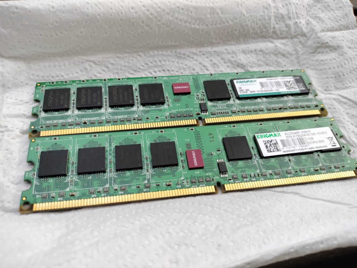 Memorie RAM 2x1Gb DDR2 800