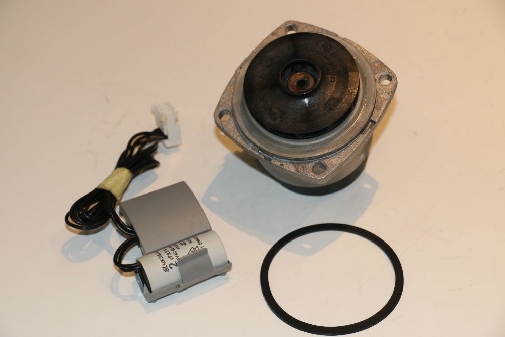 Pompa Wilo INTMTSL 15/5 HE - 2 centrala termica Ariston Clas Genus