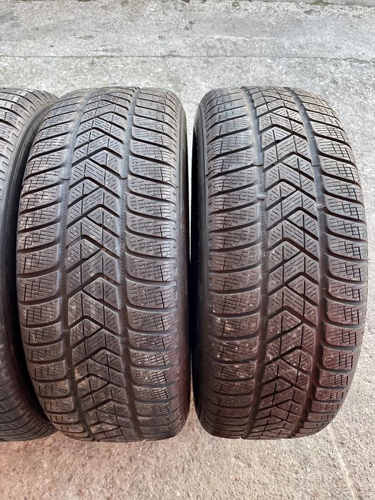 Зимни Гуми 235/65/17 PIRELLI Scorpion ДОТ 2520