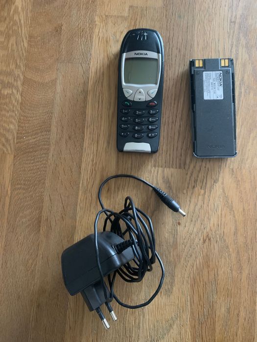 Nokia 6310 + încărcător, necodat