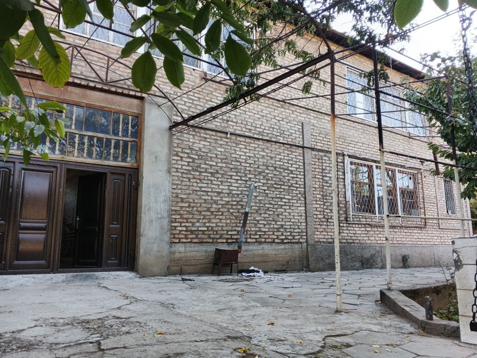Srochna yer narxida Hovli sotiladi   8 sotxli Nazarbekda