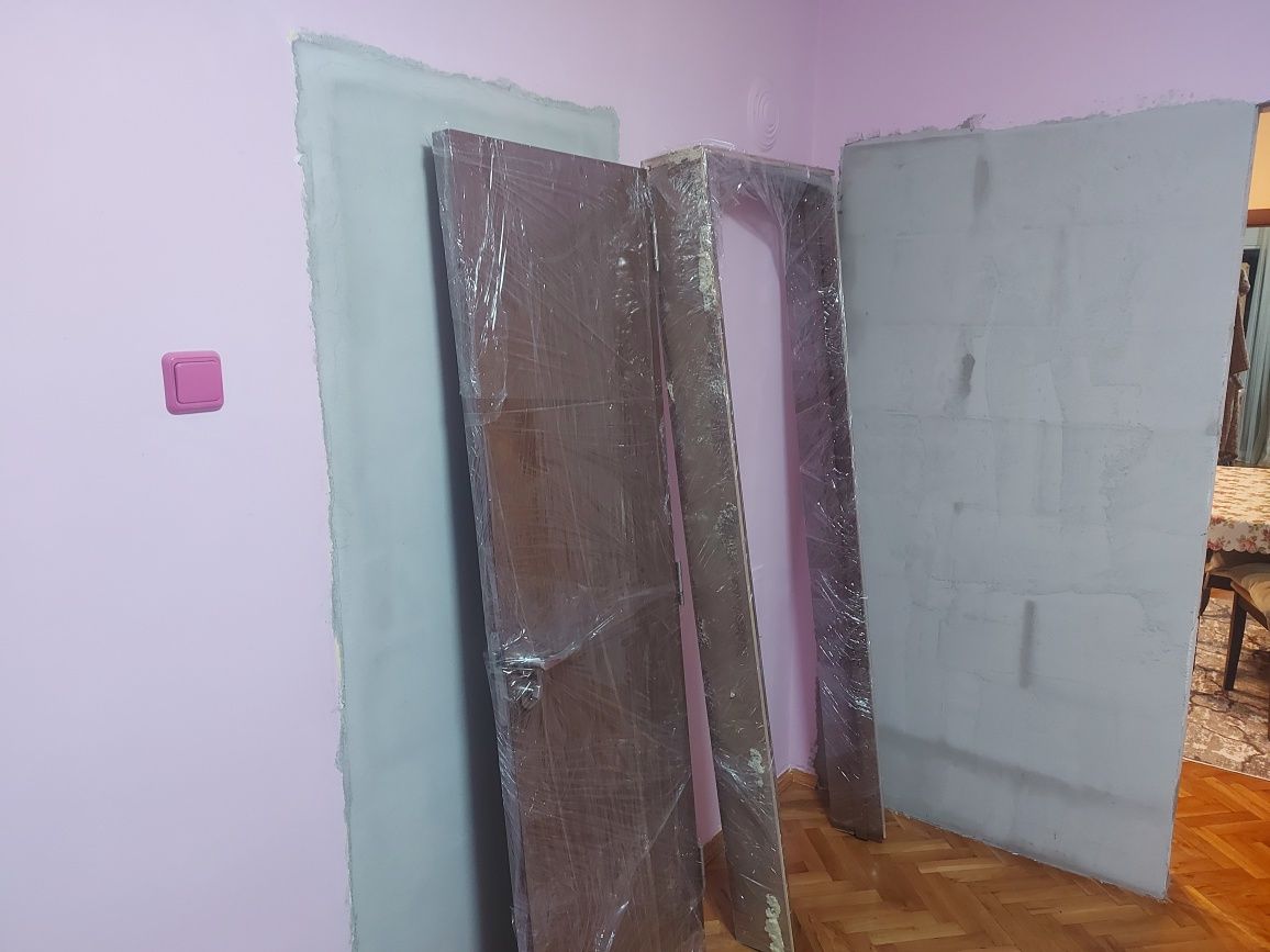 Интериорна врата
