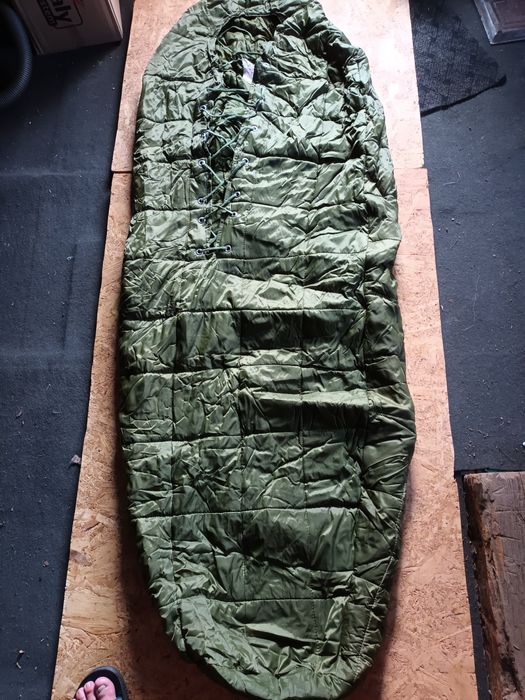 Vând  sac de dormit