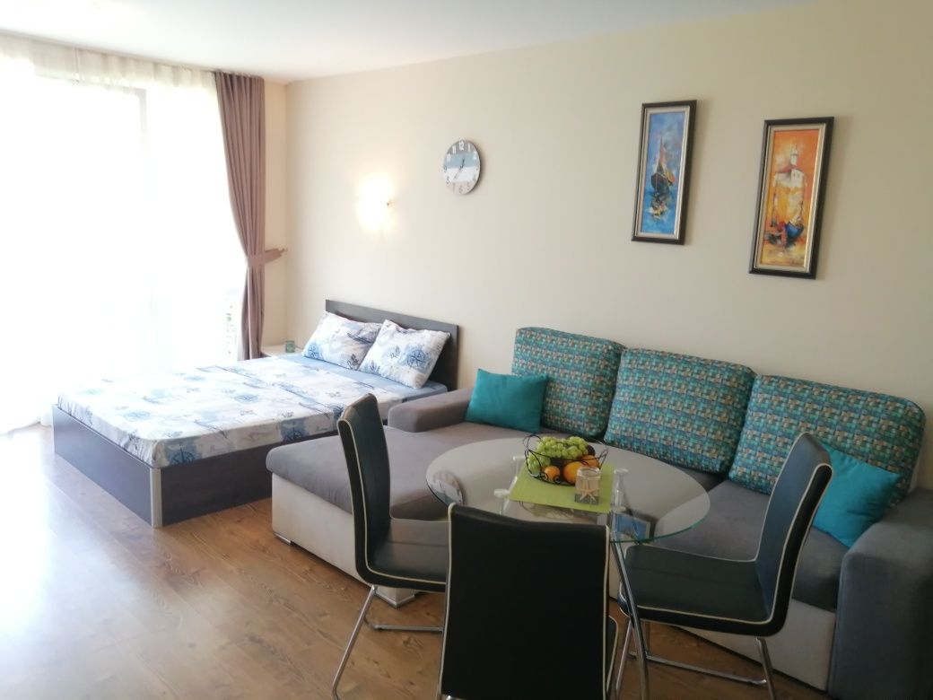 Дава се под наем Едностаен апартамент в Черноморец - 50 кв.м за 76.5 € - Снимка #1