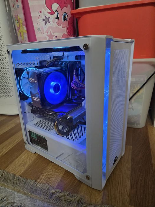 Core i5 10400F. RTX 2060 Super