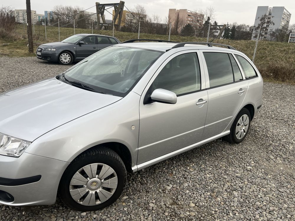 Skoda    Fabia     2008