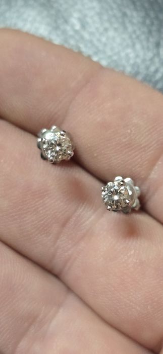 Cercei 18k diamante 0.76 ct vvs