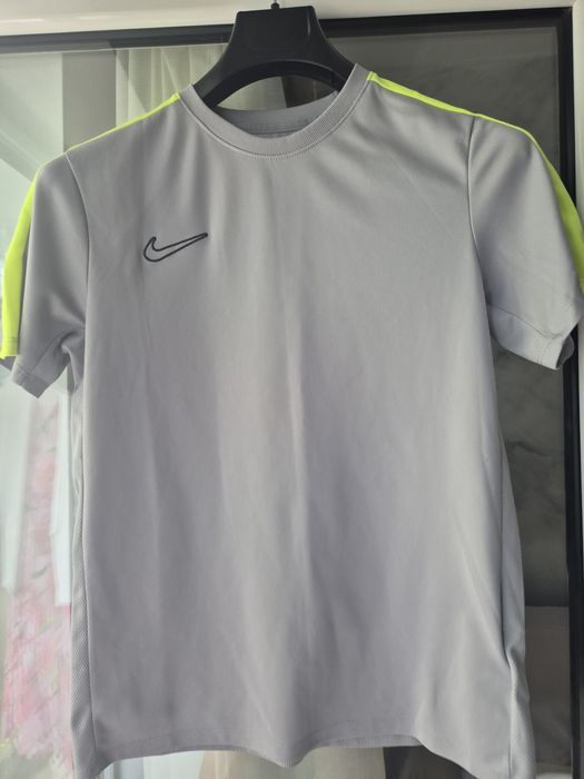 Tricou băieți Nike xl 158-170 cm