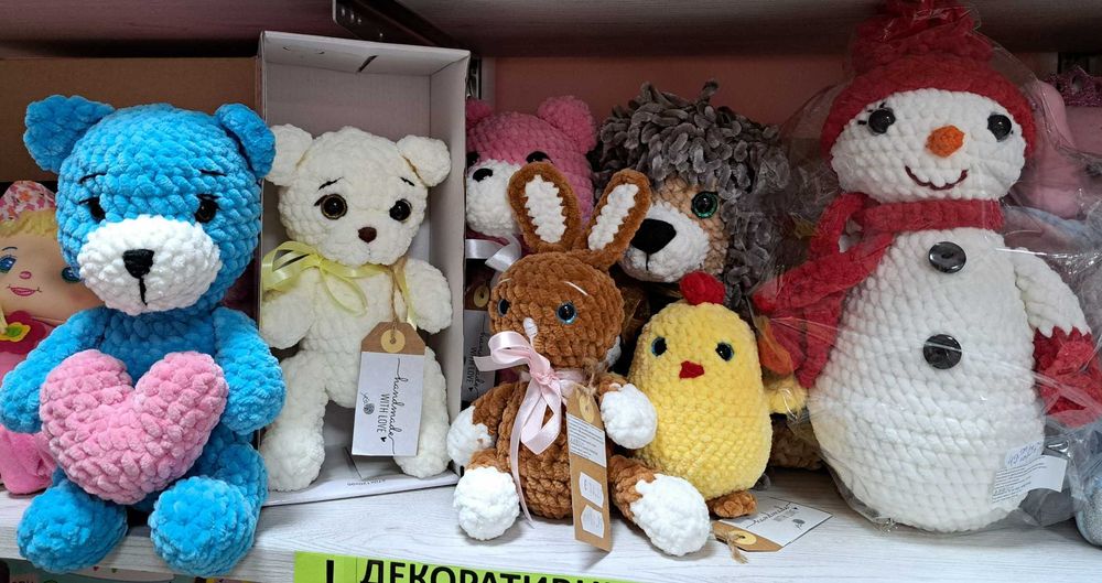 Ръчно плетени играчки - амигуруми, плюшени плетени играчки