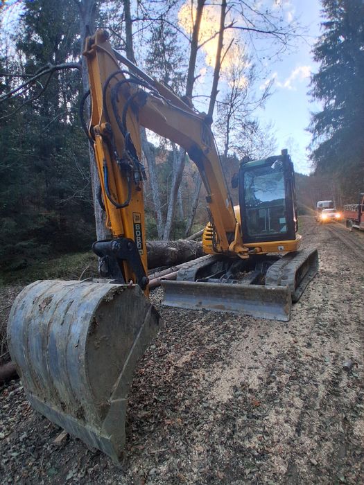 Vând escavator JCB 8080