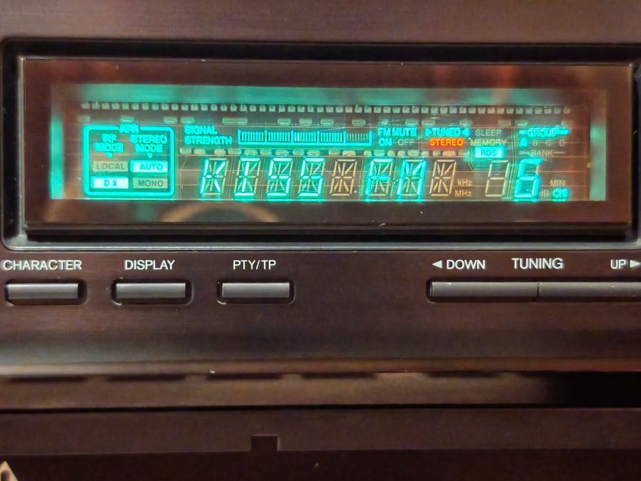 Onkyo T-4210RDS. Tuner top. Receptie de vis. Preț fix !