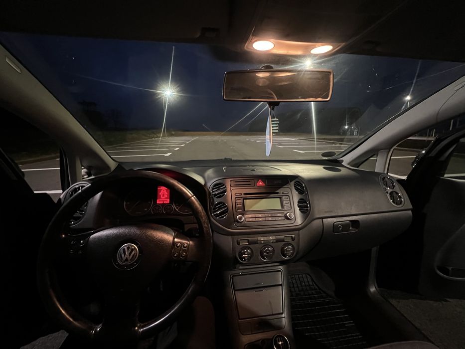 Volkswagen golf 5 plus