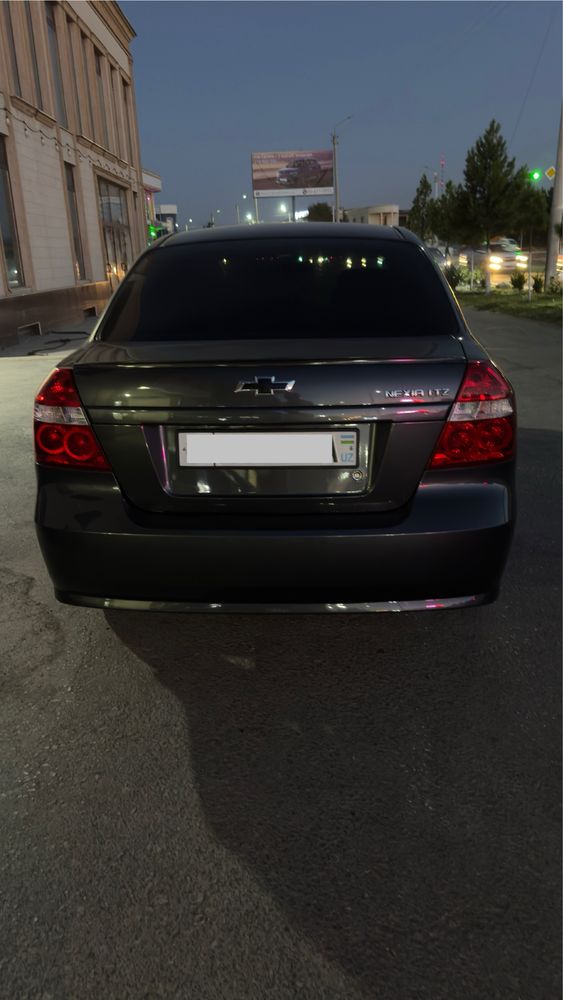Нексия3 2020 автомат Мокрий асфальт