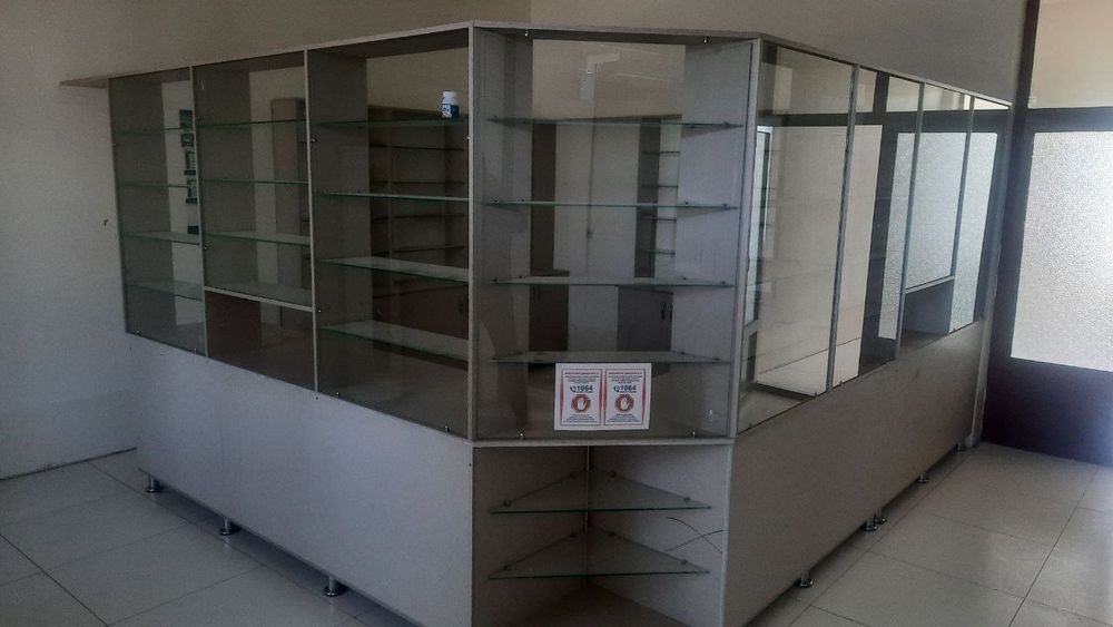 Apteka mebeli sotiladi