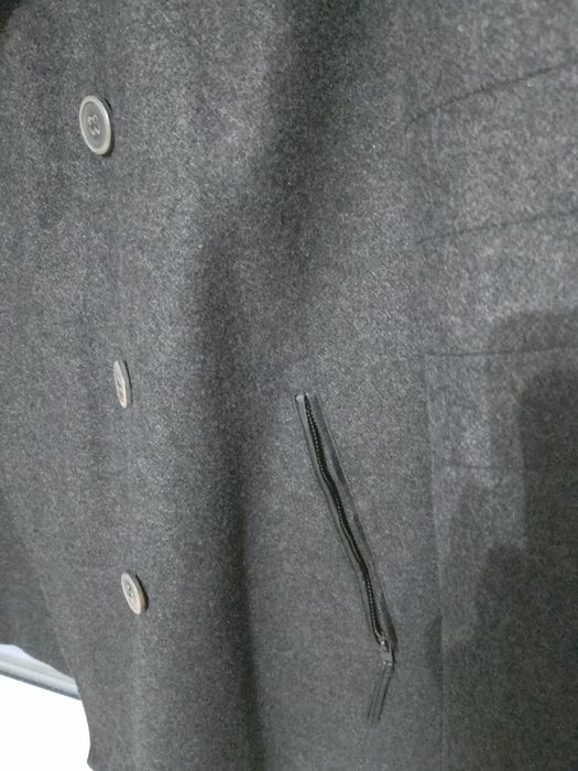 Palton  bărbatesc foarte elegant