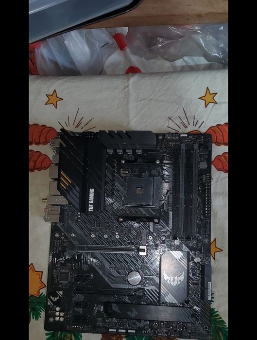 Placa de baza asus tuf gaming b550-plus