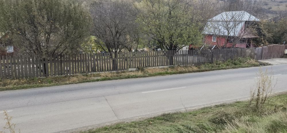 Vand teren intravilan pentru casă in Corusu cu  proiect si autorizatie