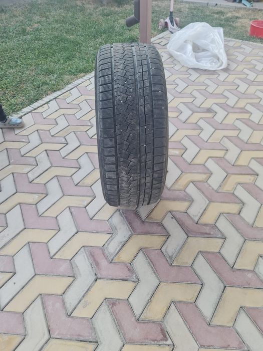 Шины зимние липучки трайанжл 265/50/20 состоян